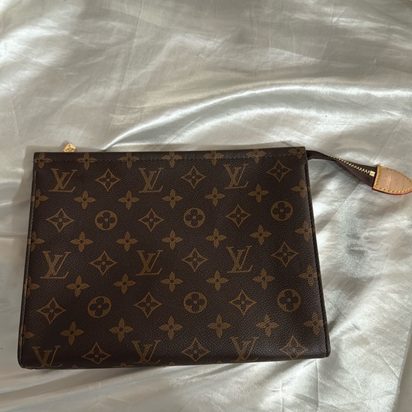 Louis Vuitton vintage monogram toiletry bag 26 - Picture 1 of 5